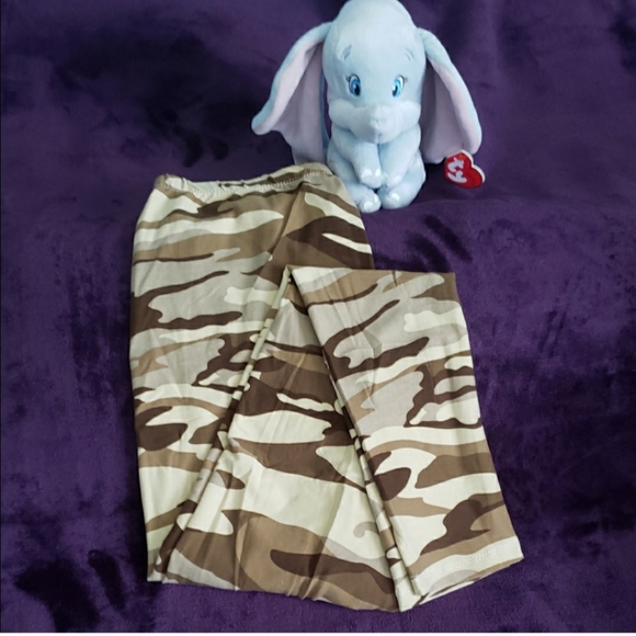 💜💜Camouflage Leggings - Picture 6 of 7